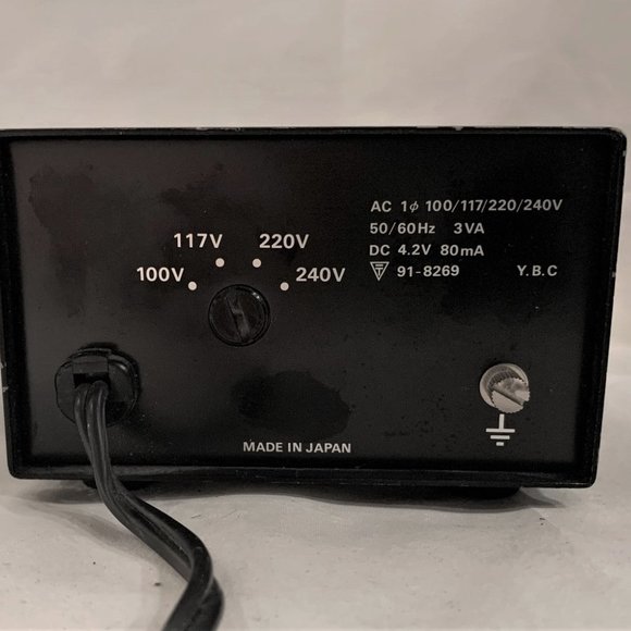 Nikon Quick Charger DH-1 - Picture 3 of 8